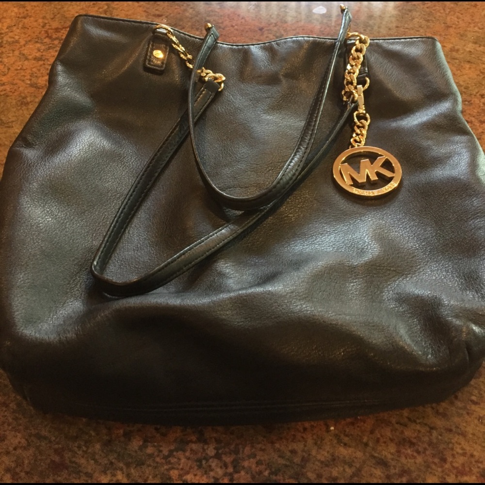 MK tote